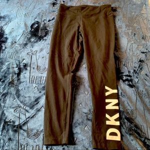 SOLD! DKNY black leggings new, not brown/loose like pics